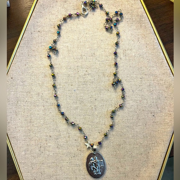 🌙 Silver Toned Gemini Necklace - Picture 2 of 5